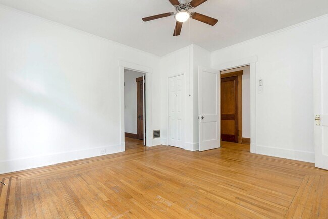 Building Photo - 145 N Keats Ave