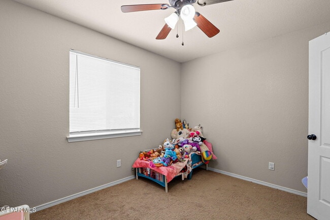 Building Photo - 2057 Shreya St