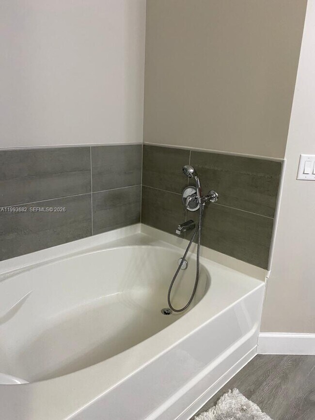 Building Photo - 20257 Royal Villagio Ct