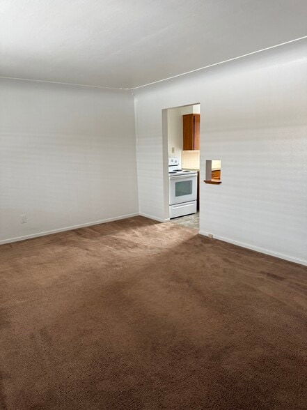 Building Photo - 4605 Otis St