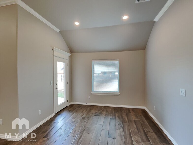 Building Photo - 9205 NW 89th St