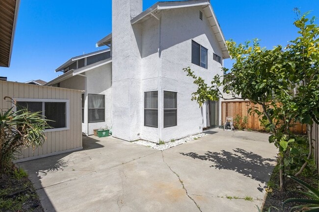 Building Photo - 1304 Pyne Ln