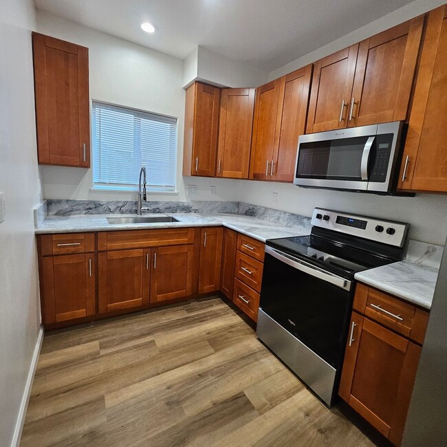 Building Photo - Upgraded 1 bedroom in Makawao.