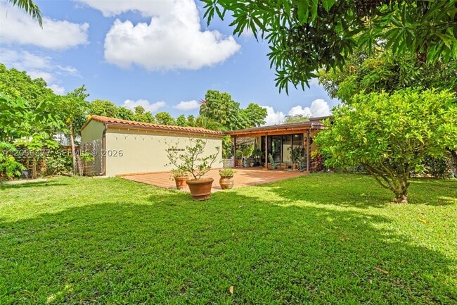Building Photo - 550 Westward Dr