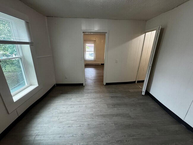 Building Photo - 305 Lineberger St
