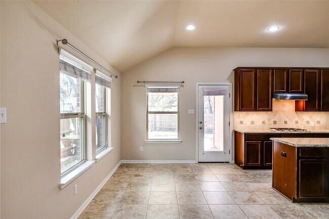 Building Photo - 128 Fort Cobb Way