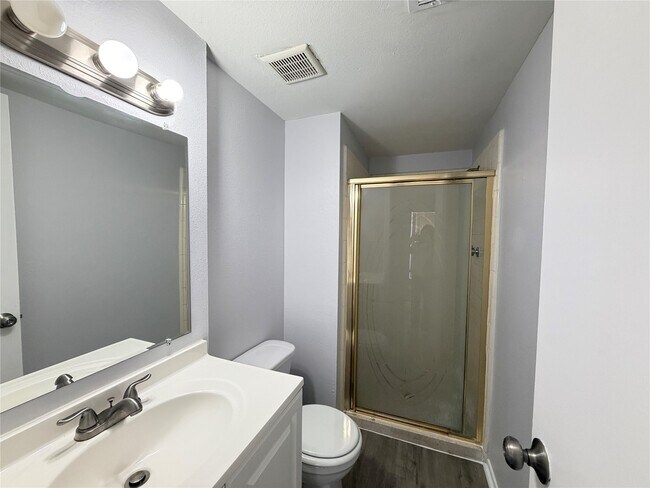 Building Photo - 11545 Beechnut St