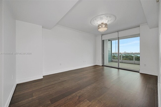 Building Photo - 900 Biscayne Blvd