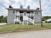 Building Photo - 3929 Highridge Dr SW