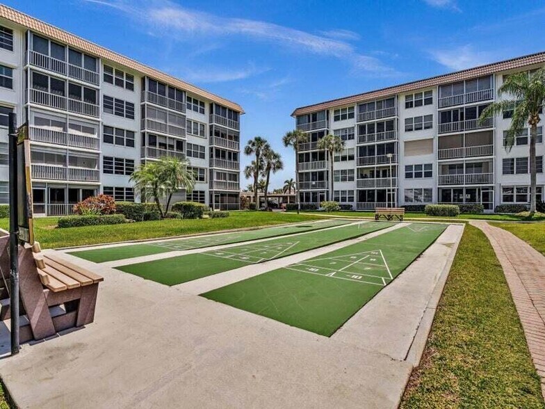 Building Photo - 2717 Florida Blvd