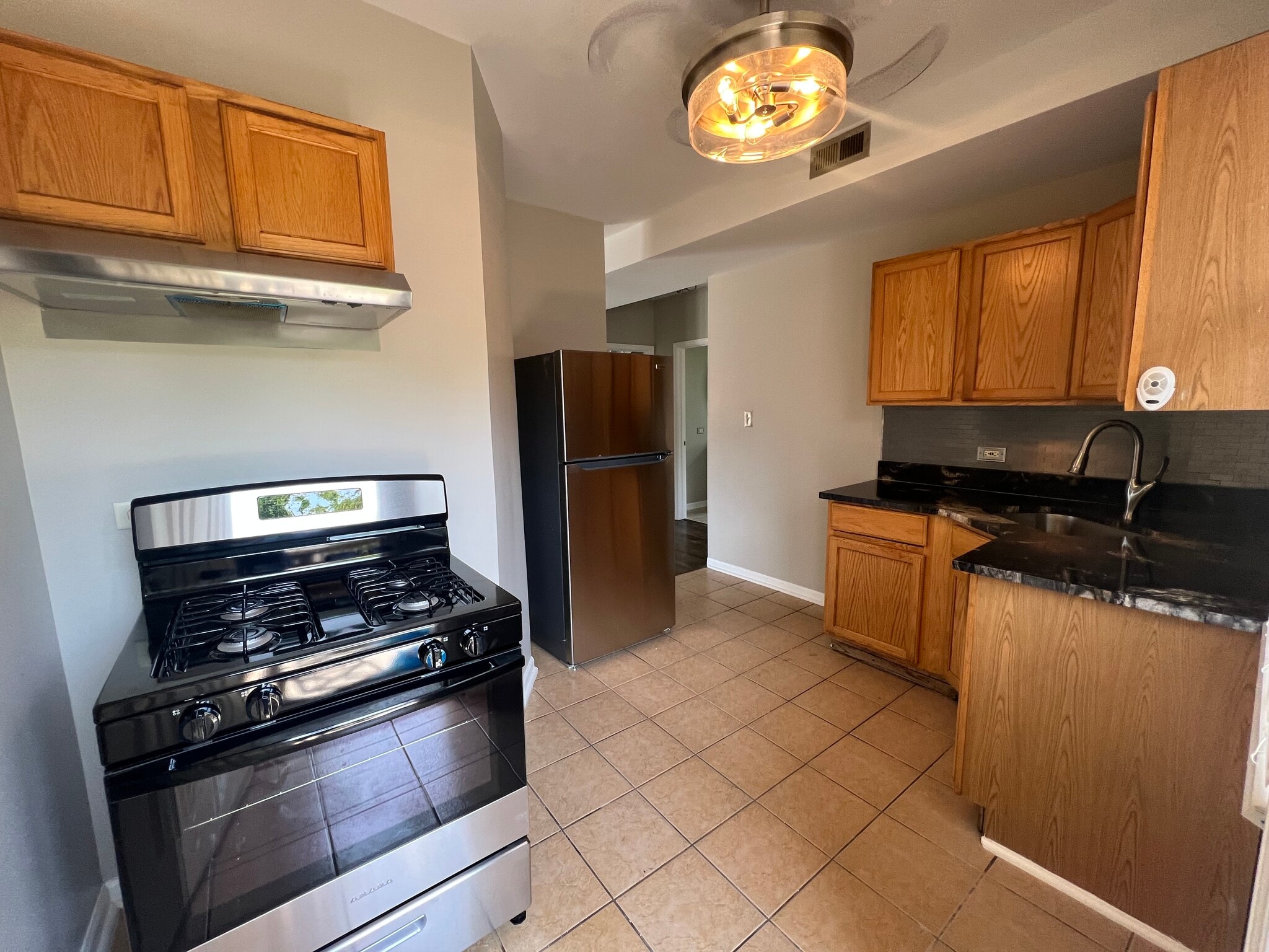 Kitchen - 11341 S Church St