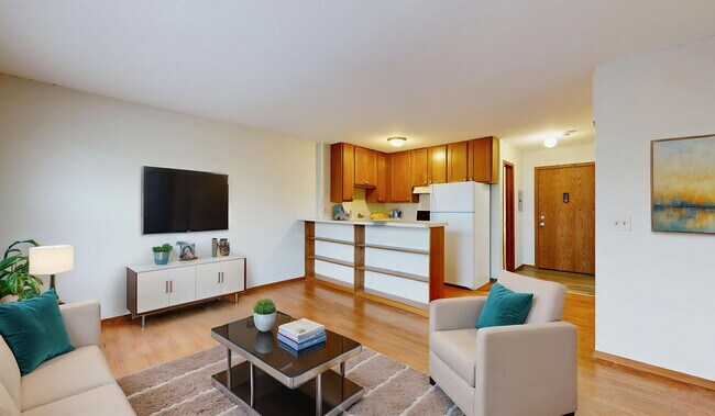 Building Photo - Pleasant View