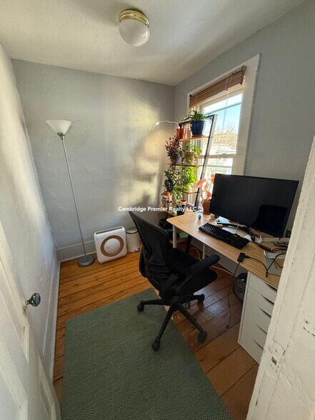 Building Photo - 434 Franklin St