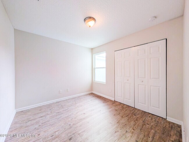 Building Photo - 8441 McGirts Village Ln