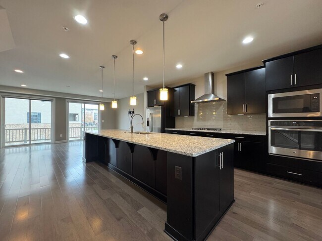 Building Photo - Stunning 4 Level 4 Bed 3/2 Bath Home With Balcony And Deck In Westmoore At Moorefield