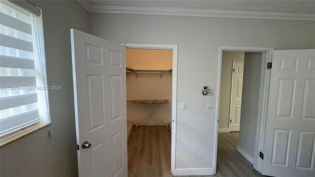 Building Photo - 10004 E Bay Harbor Dr