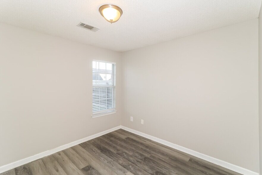 Building Photo - 9996 Houston Birch Dr