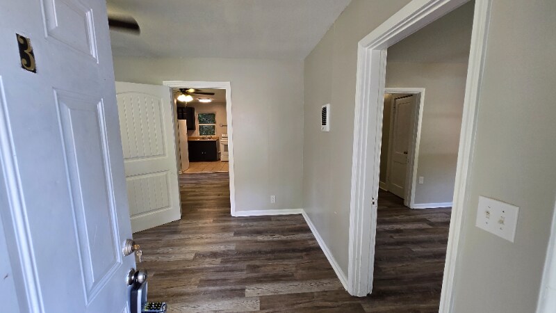 Building Photo - 1507 Golf Club Ln