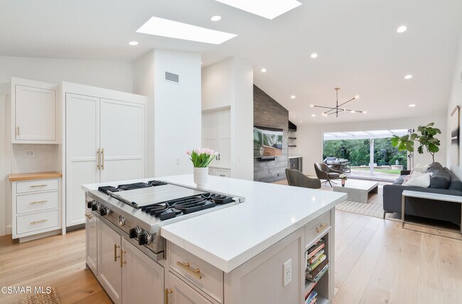 Building Photo - 2653 Via Zurita Ct