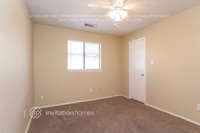 Building Photo - 11510 Labarre Dr