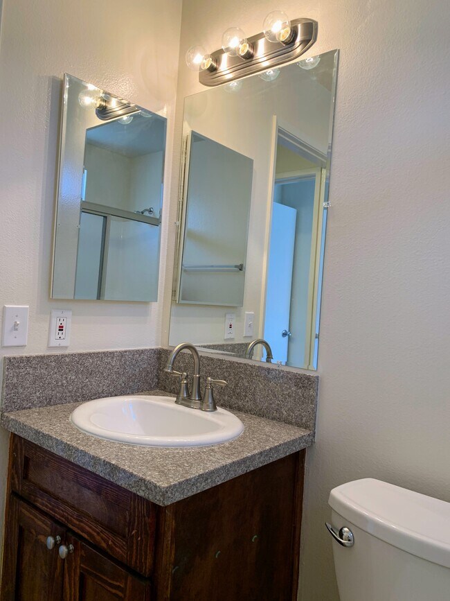 Building Photo - 1101 E South St