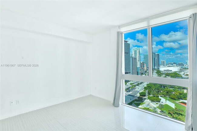 Building Photo - 325 S Biscayne Blvd