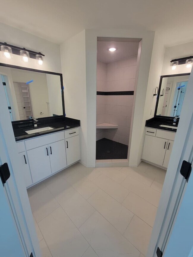 Building Photo - Stunning New Construction Simmons Home - 5 Bed 3 Bath - Pond View!