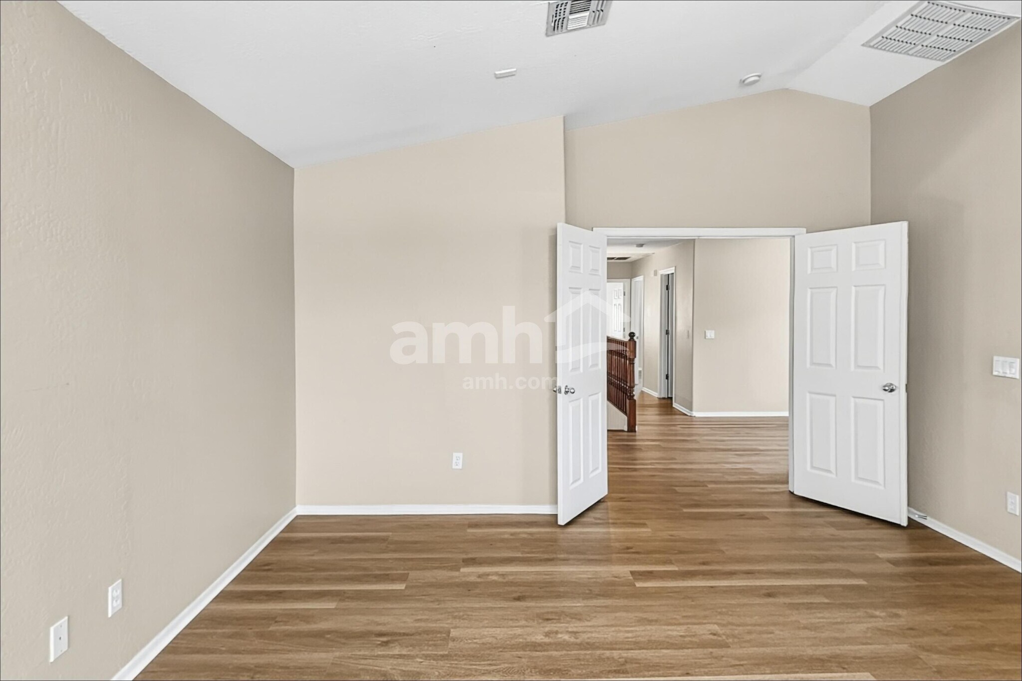 Building Photo - 2982 S 256th Dr