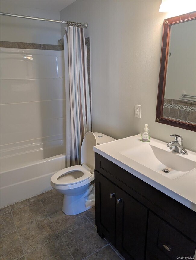 Building Photo - 21 Oakland Ave