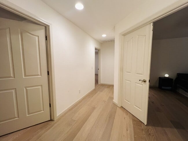 Building Photo - 26270 St Andrews Ct