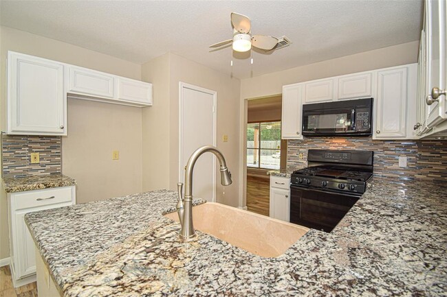 Building Photo - 2203 Friarwood Trail