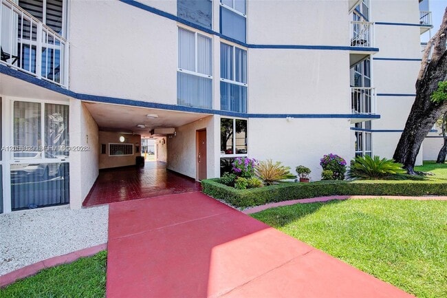 Building Photo - 7165 NW 186th St