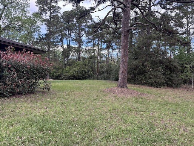 Building Photo - 1478 Apache Dr