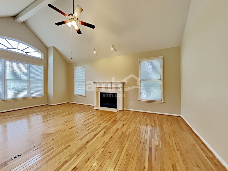 Building Photo - 2262 Byron Ct SW