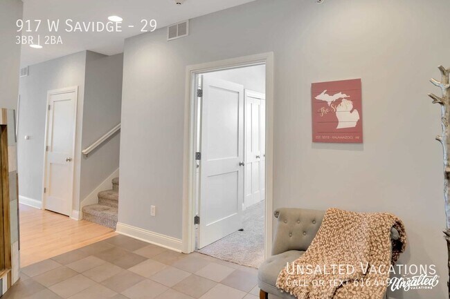 Building Photo - Spring Lake Condo w/ Lake Views