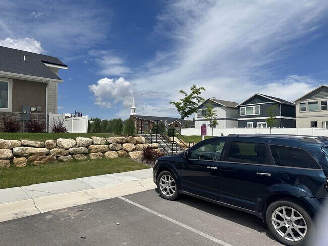 Building Photo - 8703 N Riviera Alley