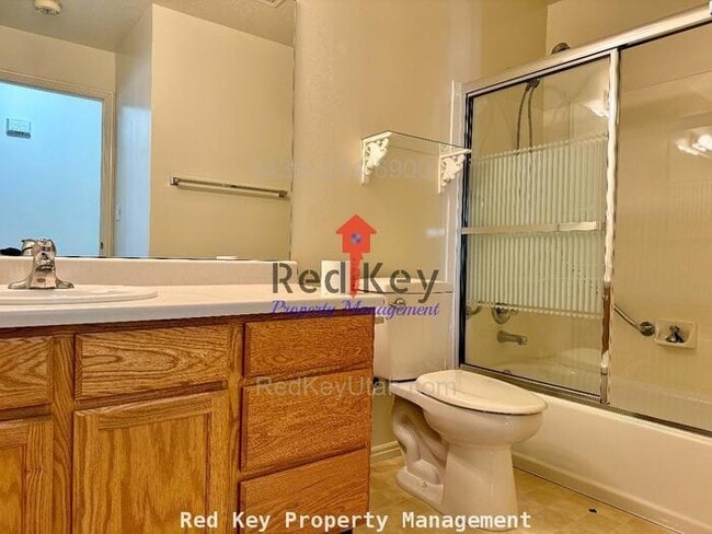 Building Photo - Country Cove 147 W #111