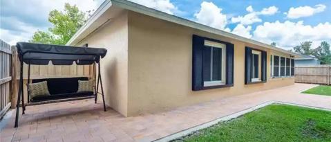 Building Photo - 1931 Tarpon Ct