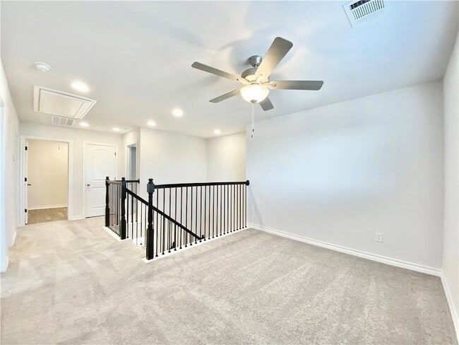 Building Photo - 208 Caisson Trl
