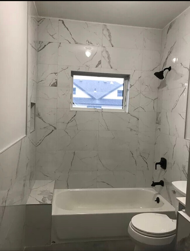 Building Photo - 35 Androvette Ave