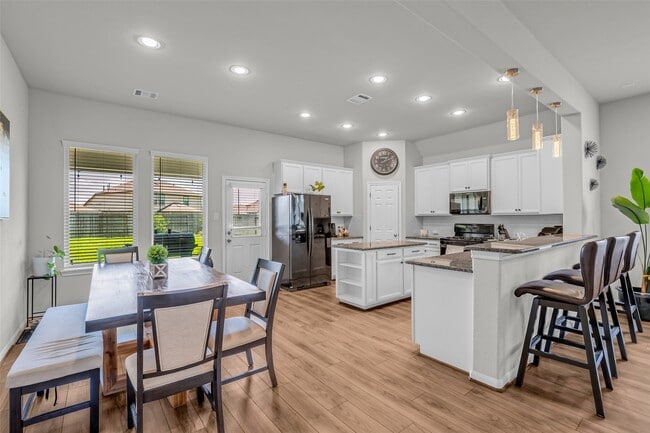 Building Photo - 17330 Hartford Field Ln
