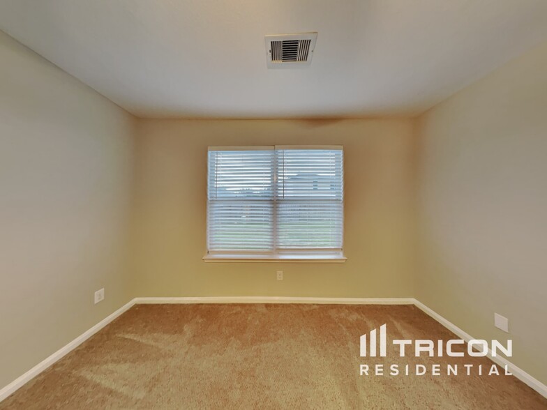 Building Photo - 26939 Wild Duck Ln