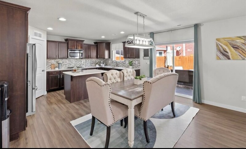 Building Photo - 4032 Silver Star Grove