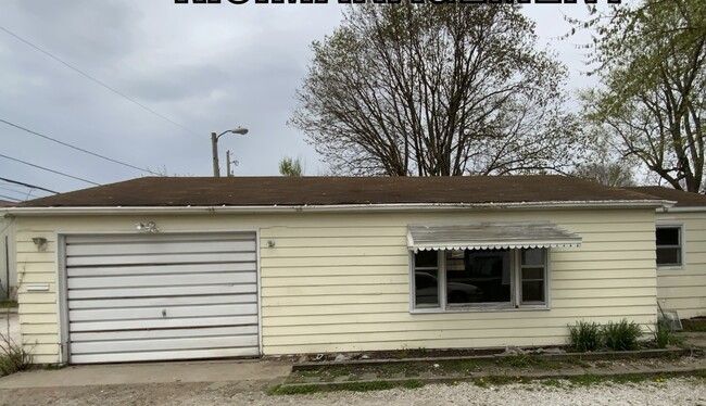 Primary Photo - 204 N California Ave