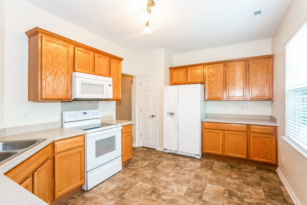 Building Photo - 6827 Blake Brook Dr