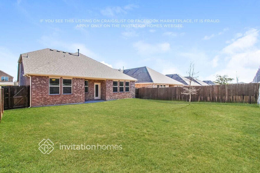 Building Photo - 2909 Colorado Dr