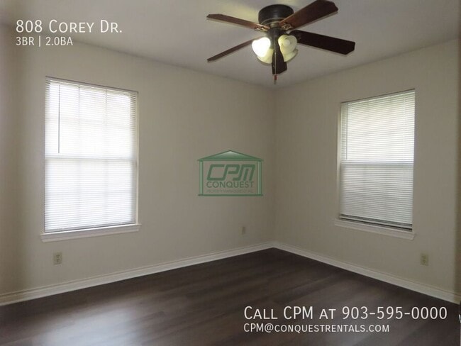Building Photo - 808 Corey Dr