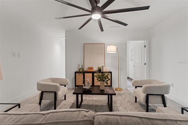 Building Photo - 3015 S Ysabella Ave