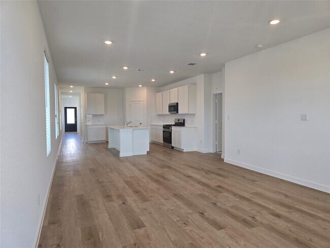 Building Photo - 229 Mets Wy