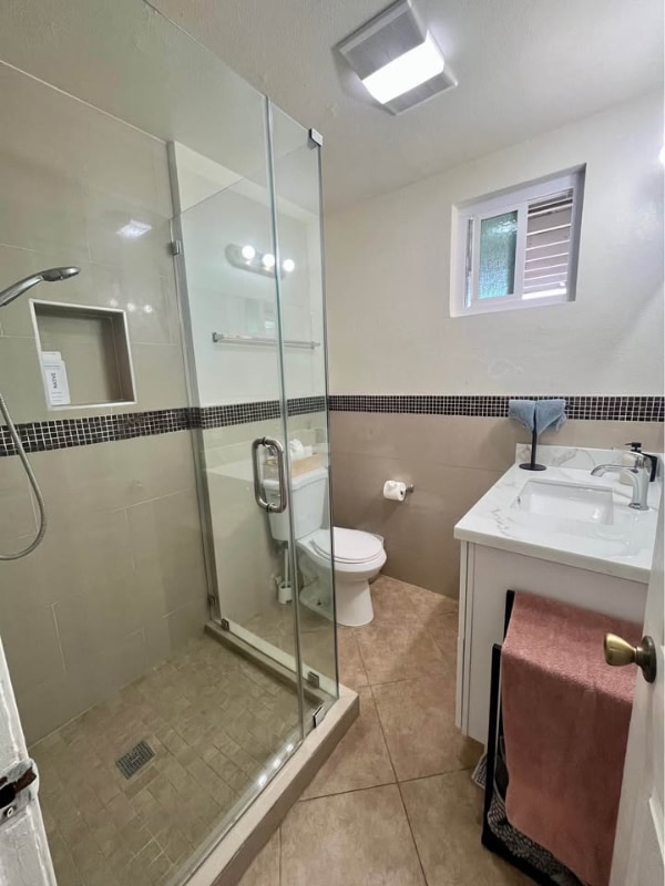 Building Photo - 6371 Klamath Dr